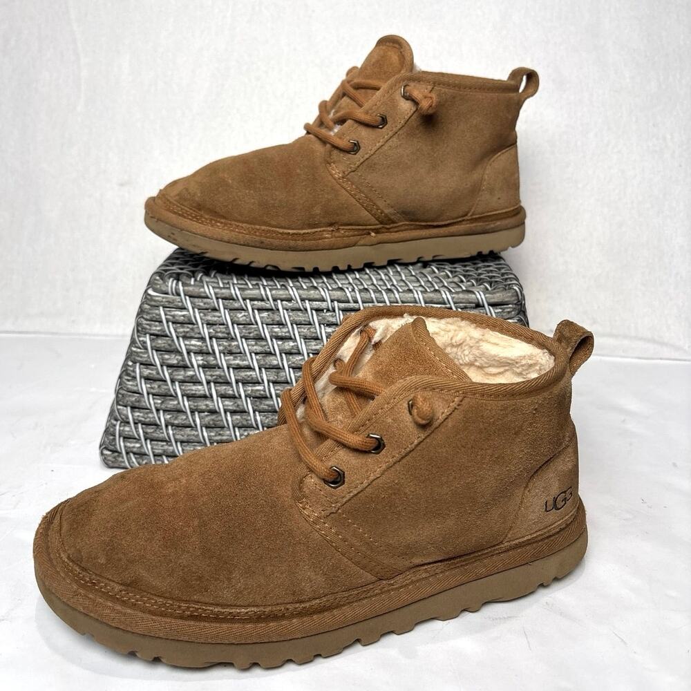 UGG Neumel Chestnut Suede Lace Up Chukka Boots Women 8 SN
1094269